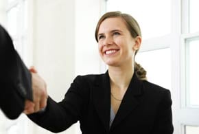 Five Ways to Keep Employers Interested After an Interview