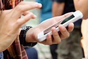 Four Steps to Implement Mobile CRM the Right Way