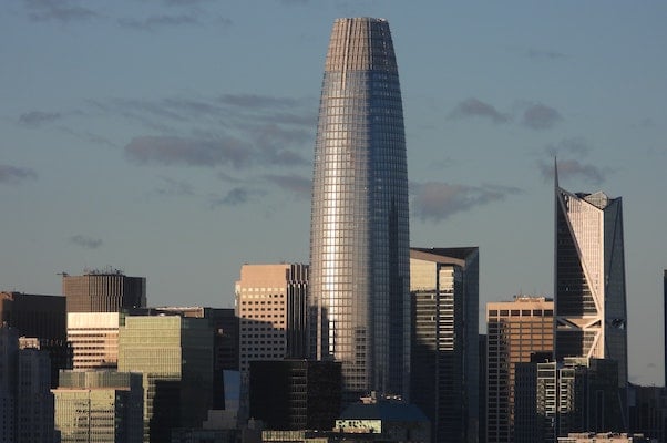 Salesforce Applies More AI to Sales Management